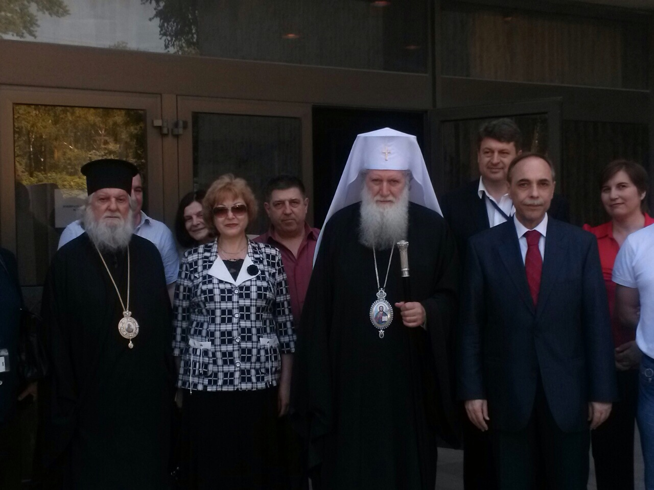 Патриарх Неофит в българското посолство в Москва